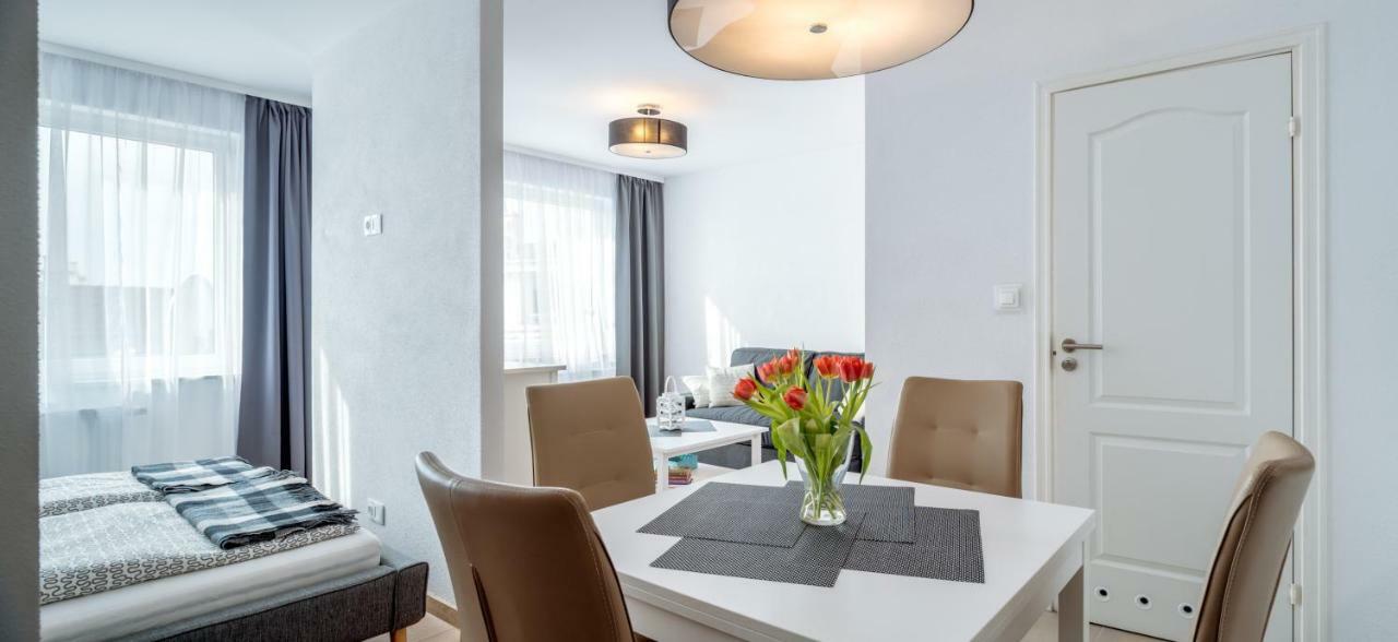 Apartamenty Navigator-Port Колобжег Екстер'єр фото